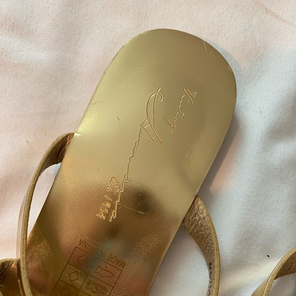 SOLD!! 🚫🚫 - Picture 3 of 4